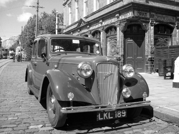 vintage car and English pub black and white 600